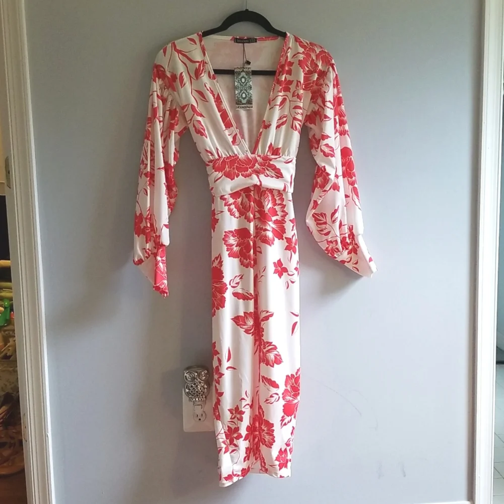 {NWT} Boohoo • Floral Print Plunge Tie Waist Midi Dress 💐 - Picture 3 of 4
